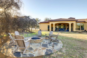 Stylish Home with Hot Tub about 4 Mi to Canyon Lake
